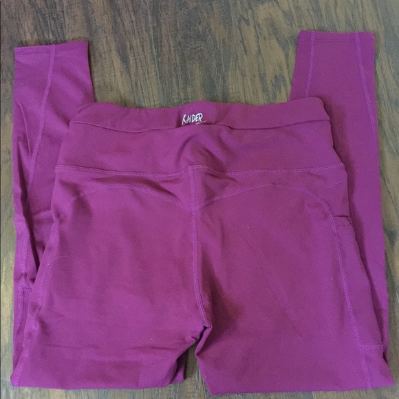 3 Compression Leggings - High Rise - Side Pockets - Picture 8 of 9